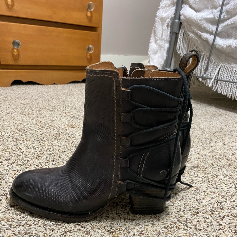 Black BedStü booties